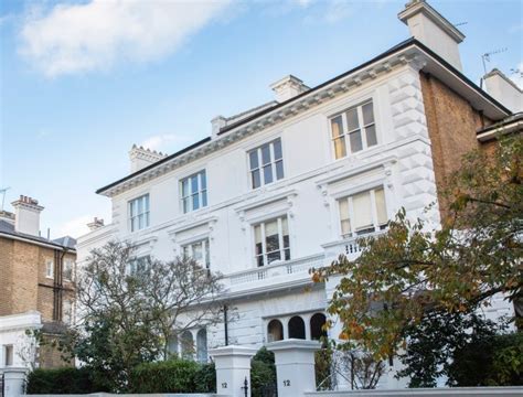 Tom Ford saves £1.6m after completing purchase of £80m mansion 